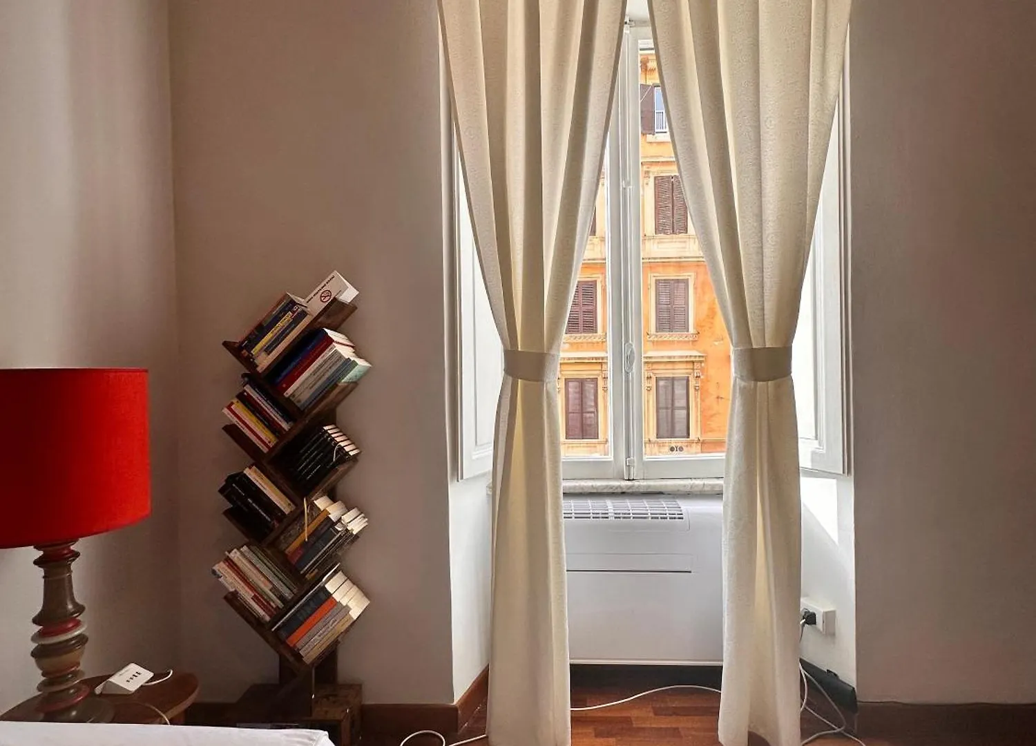 Lounge Apartment - University Rome